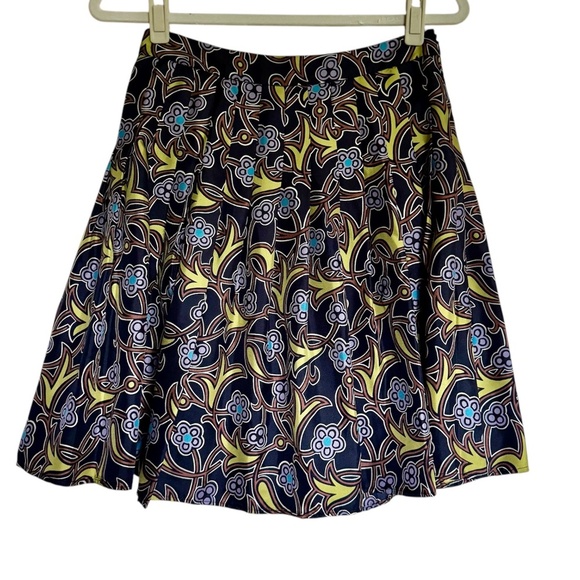 Saks Fifth Avenue Silk Floral Print Mini Skirt Size 4 - Picture 1 of 10